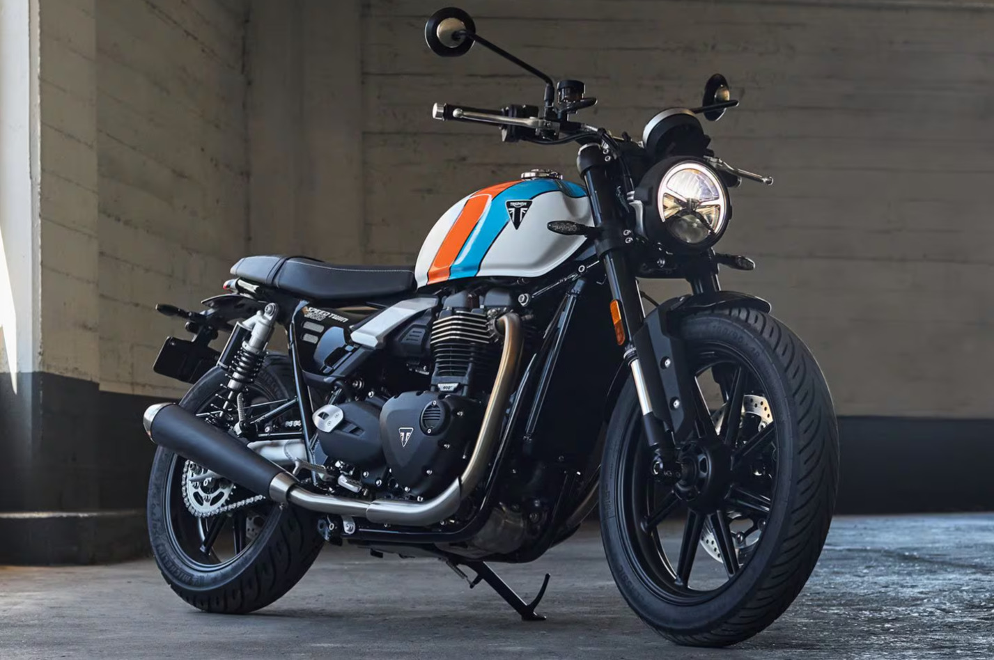 Обновленный Speed Twin 900: совершенство классики