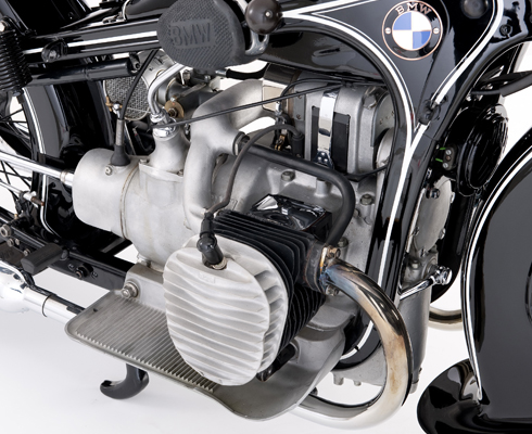 Нижнеклапанные оппозиты BMW