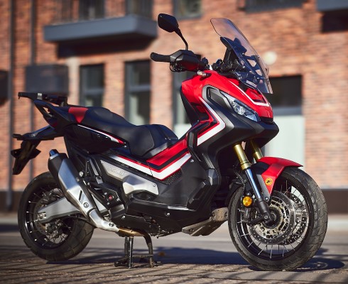 Эндуро-скутер? Вседорожный скутерцикл? Тест Honda X-ADV 750