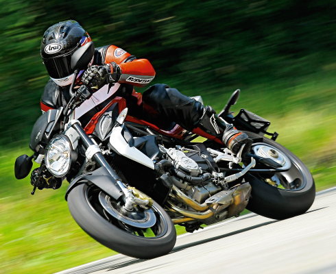La Brutalina: MV Agusta Brutale 675