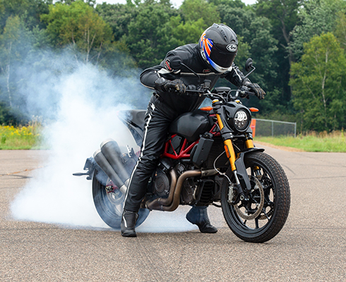 Тест Indian FTR1200: Из грязи – в короли