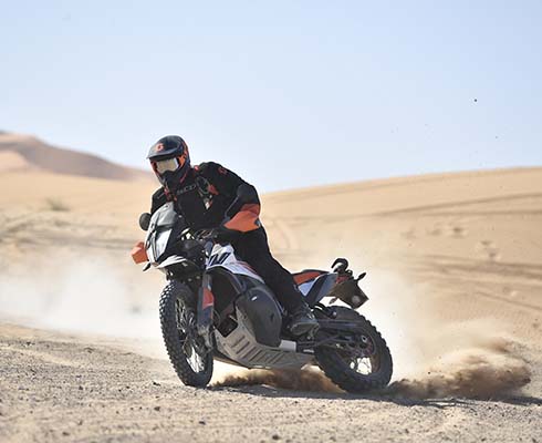 Тест KTM 790 Adventure/790 Adventure R: Гость из будущего (+видео)