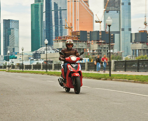 Тест скутеретты Lifan Traveller LF125T-9R: Феминитив