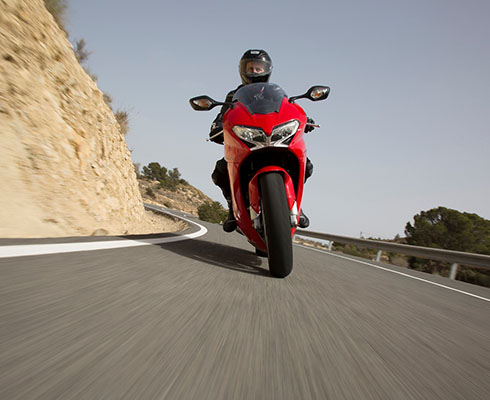 Спортуниверсал: выбираем Honda VFR800F