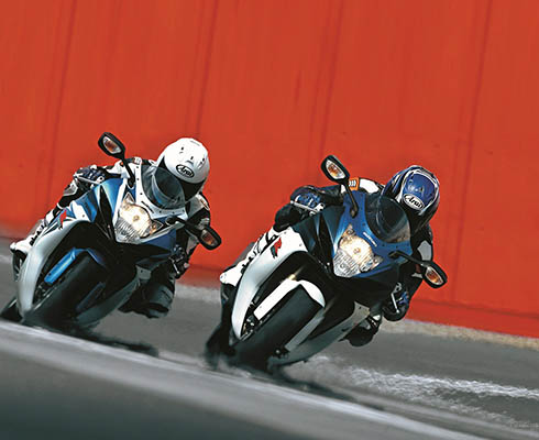 Одинаковы с лица: выбираем подержанный Suzuki GSX-R600 и GSX-R750