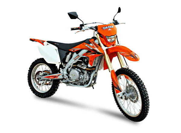 Xmotos XZ250 Enduro.