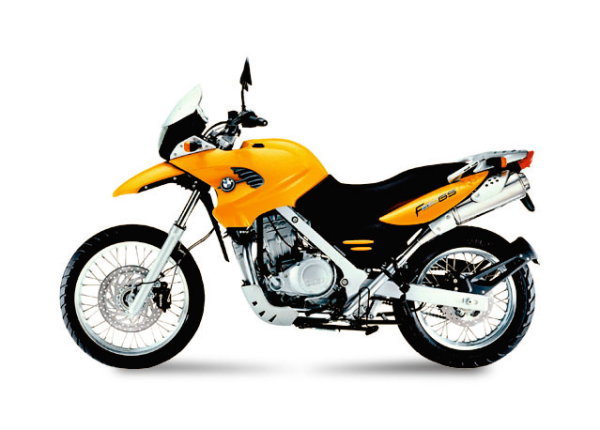 2000. Публике представлено второе поколение F650, на этот раз с индексом GS. Внедорожная версия "гуся" получила название Dakar.