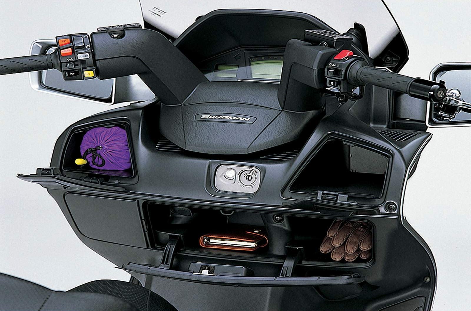 На небесной волне. Выбираем подержанный Suzuki AN650 Burgman/Skywave — фотография 15