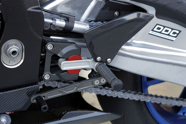BMW HP4 – лёгкий «спорт» на базе S1000RR — фотография 3