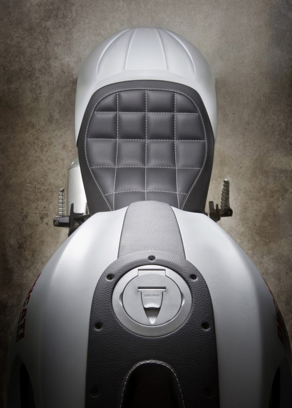 Ducati Monster Bulgari от мастерской Vilner — фотография 4