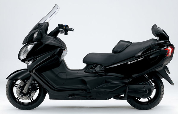 Обновленный Suzuki Burgman 650 станет экономичнее прежнего