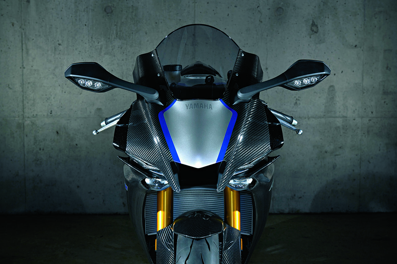 Лицом к лицу: анатомия Yamaha YZF-R1 — фотография 11