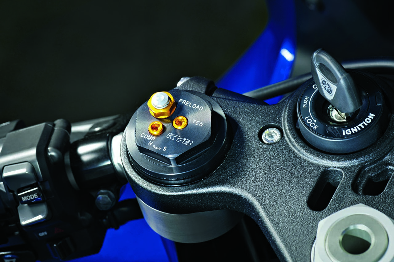 Лицом к лицу: анатомия Yamaha YZF-R1 — фотография 7