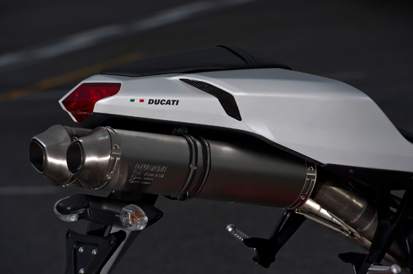 Ducati 848 EVO