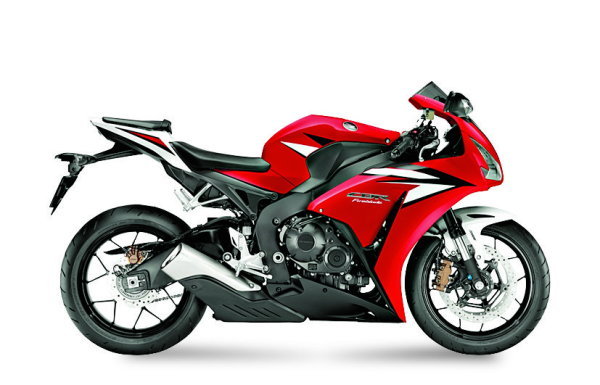 Honda CBR1000RR Fireblade: спортбайк, 2012, 999,8 см&sup3;, 178 л.с., 200 кг, 658 400 руб.