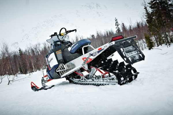 Polaris 800 PRO-RMK 155: снегоход, 2013, 795 см3, 154 л.с., 189,1 кг, 523 950 руб.